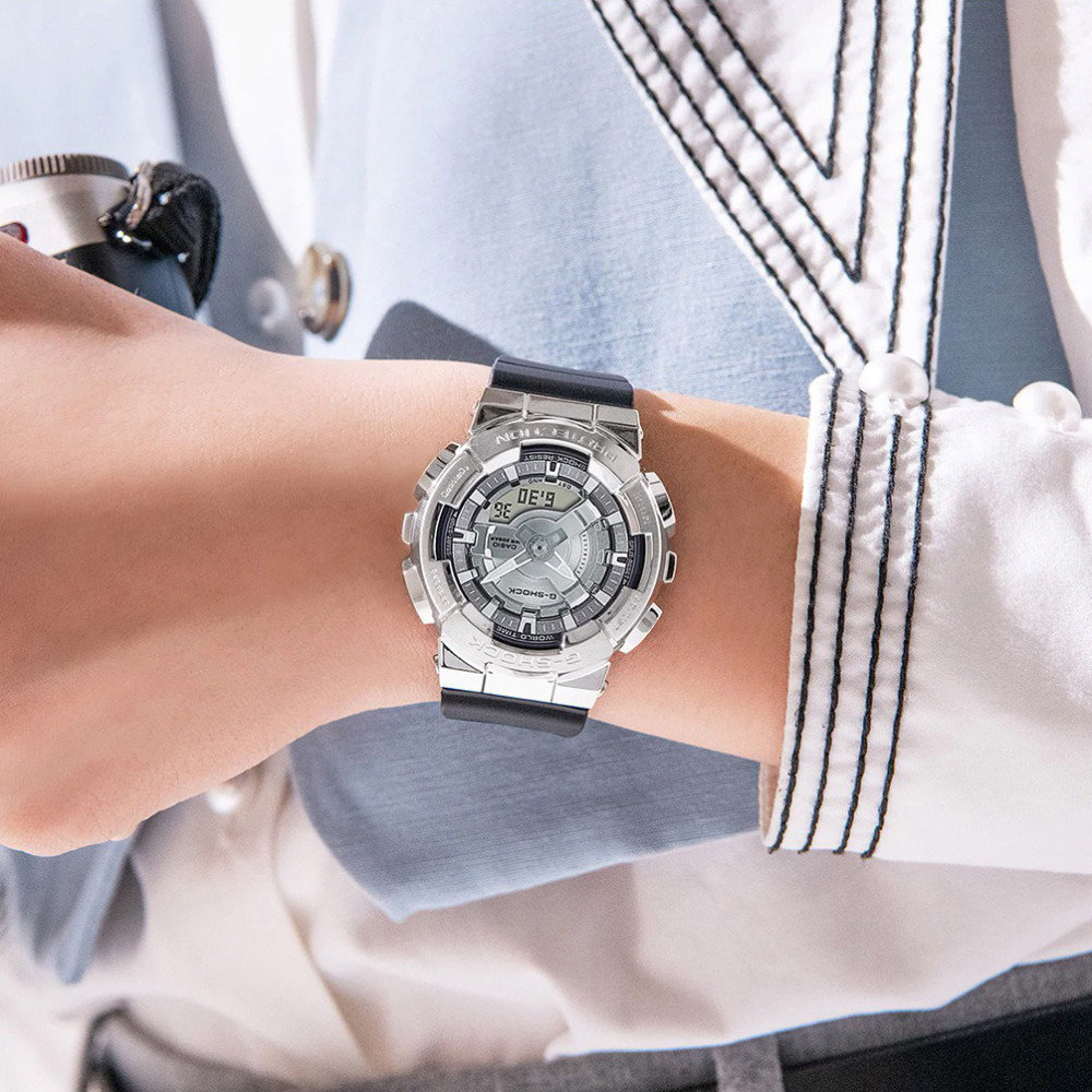 Дамски часовник Casio GM-S110-1AER